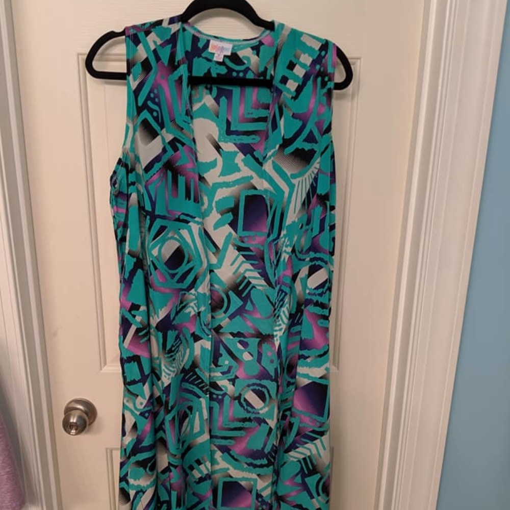 Lularoe M Joy
